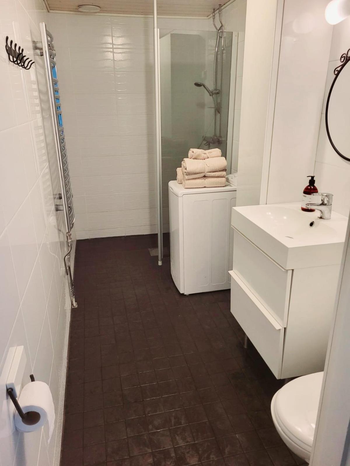 Ferienwohnung Tilava Uudistettu Perheasunto Rovaniemi Exterior foto